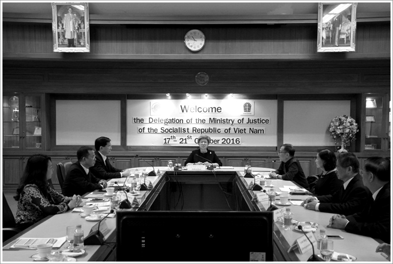 ﻿อธิบดีกรมบังคับคดีกล่าวต้อนรับผู้แทนจากกระทรวงยุติธรรม สาธารณรัฐเวียดนาม